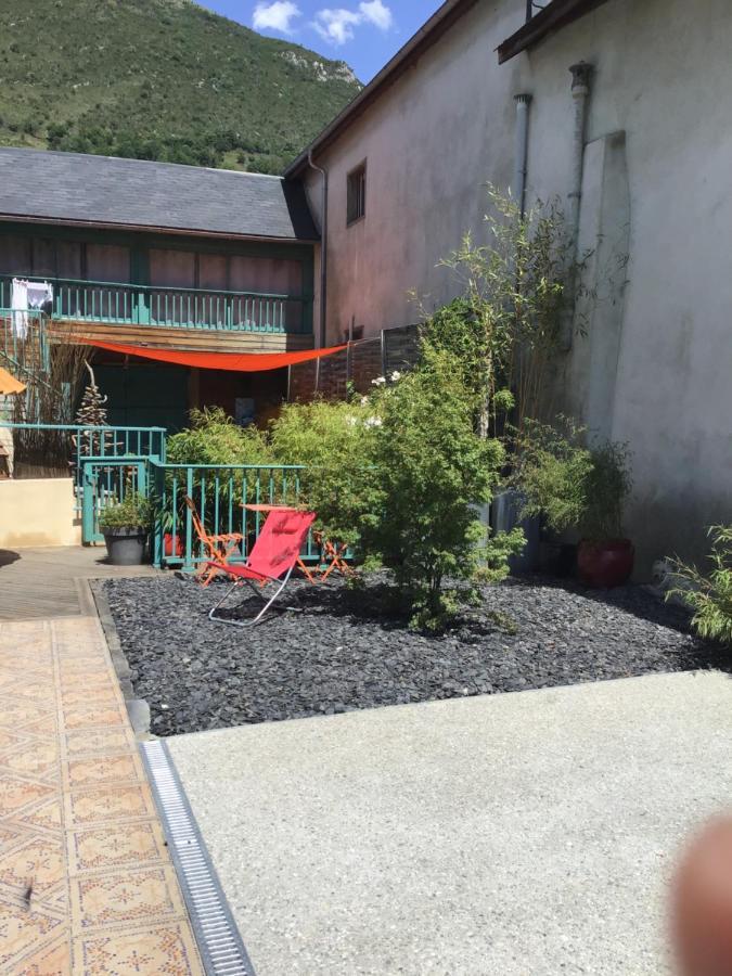 Chambre Pic Du Midi Appartement Only Adults Campan Εξωτερικό φωτογραφία