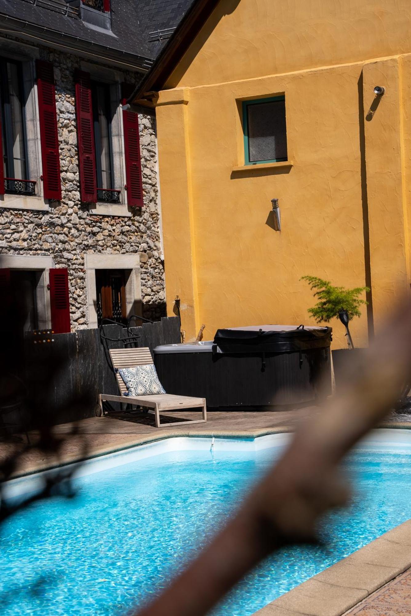 Chambre Pic Du Midi Appartement Only Adults Campan Εξωτερικό φωτογραφία